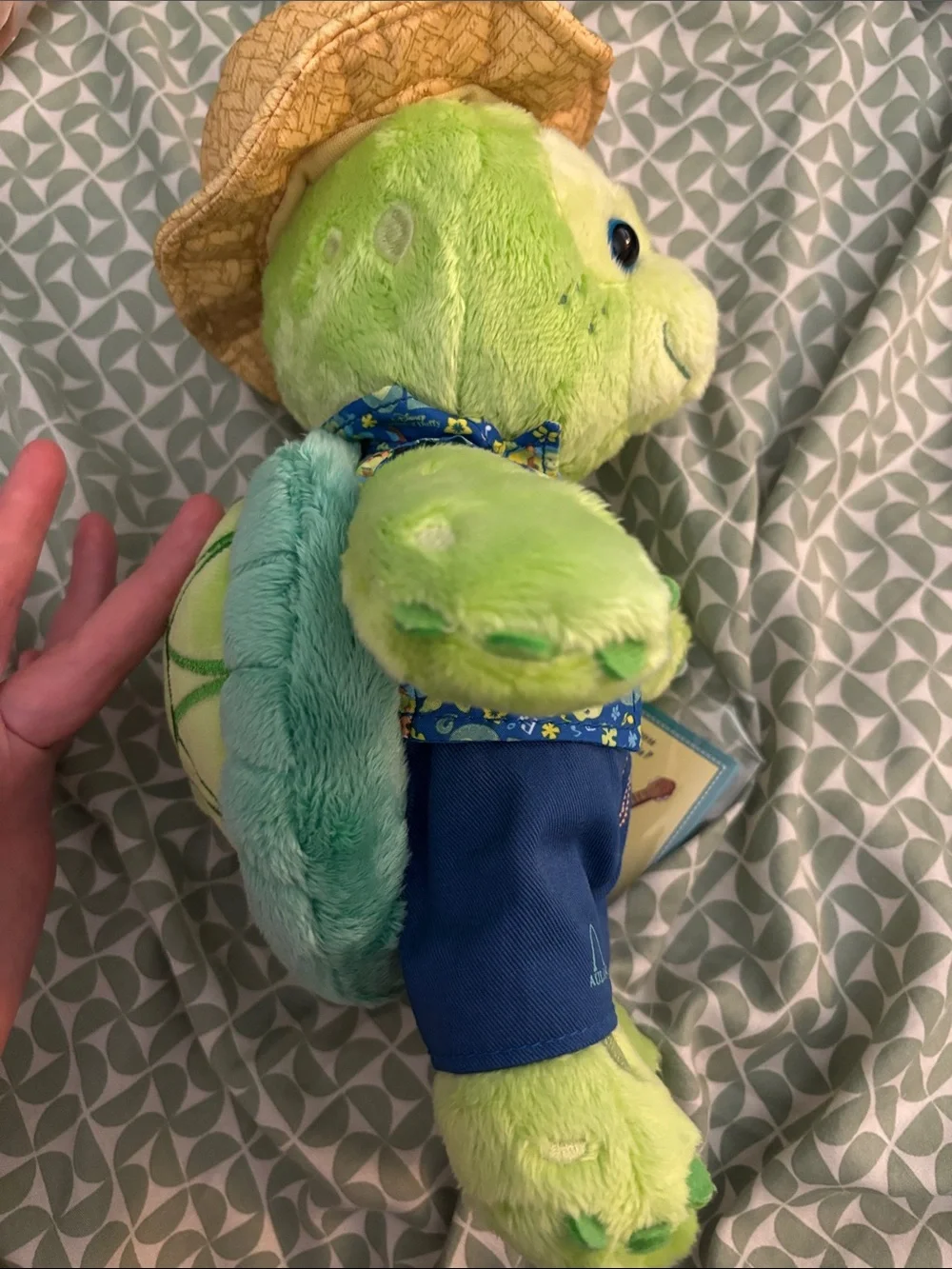 Aulani Disney “Olu” Duffy Friend Hawaii Green Plush Turtle